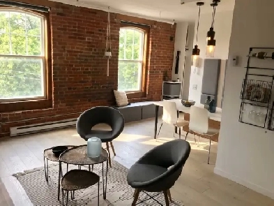 Loft lumineux 4 ½ tout inclus à St-Roch – dernier étage