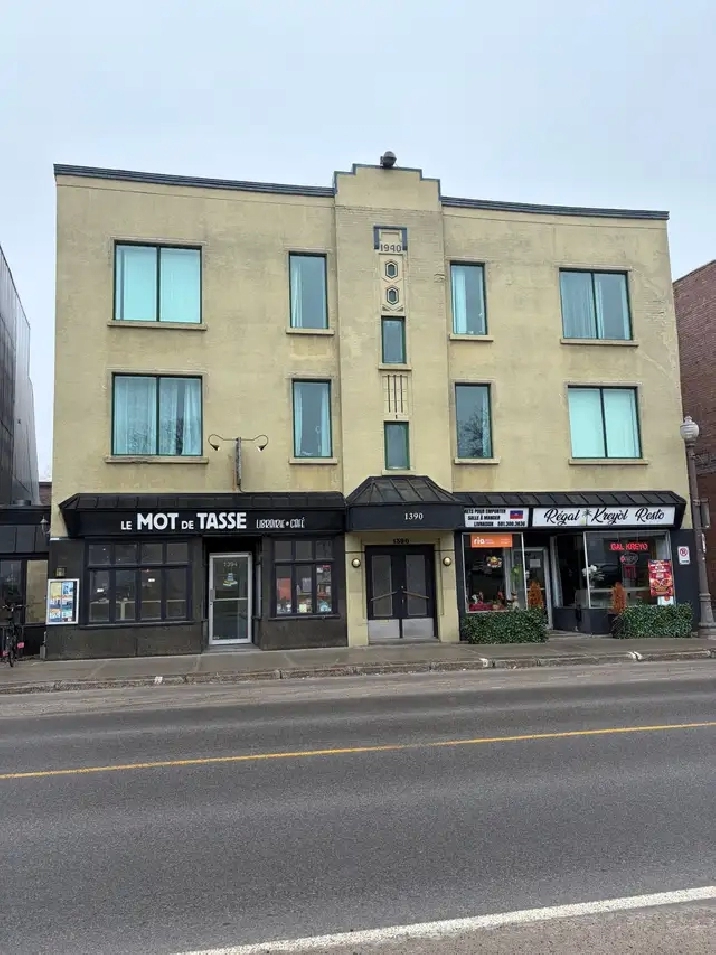 Beau très grand 7 1/2 chemin Ste-Foy Juillet