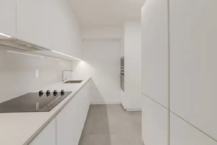 fully renovated condo, 2 beds 2 bath, in Westmount - ID 1949