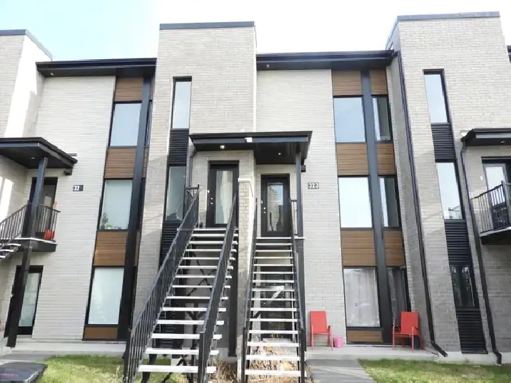 Soyez les chanceux! 4 1/2 à 5 mins d'Ottawa! WOW!