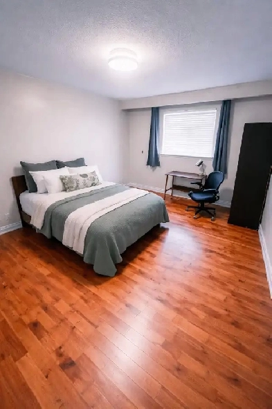 Spacious room for rent in Scarborough