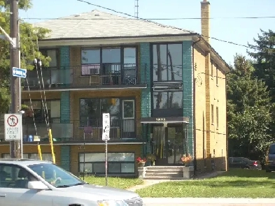 Large studio-like room for 1or2 people all incl. Bathurst-Wilson