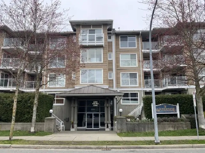 Richmond Waterside updated one bedroom condo near YVR for rent!