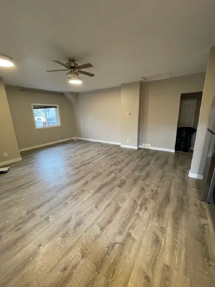 2 Bedroom – Two-Level Unit in Quiet Five-Plex | Cambridge