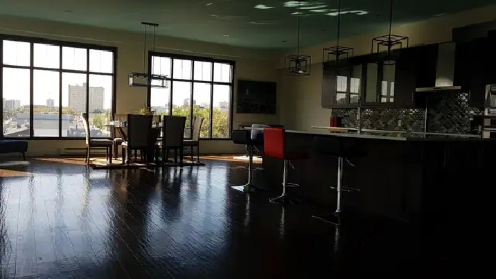 FANTASTIC OPPORTUNITY,LARGE 3BR 3BATH PENTH WALK TO SB HOSPITAL