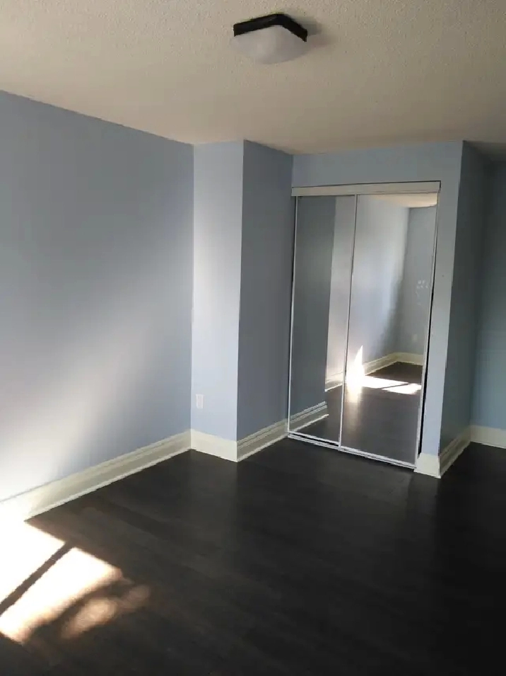 Room for rent Hamilton Mountain