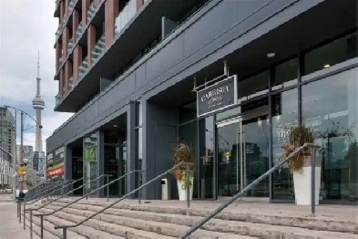 Gorgeous 1 BDRM Condo w/Parking/Balcony/Locker-Downtown Toronto