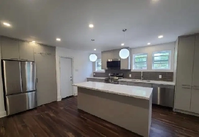 2 Bdrm Eglinton and Avenue Rd