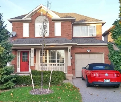 Room for Rent (Detached House) in Lovely Oakville Westoak Trails