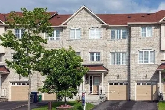 3BR 4W 3STOREY TOWNHOUSE FOR RENT NEAR WARDEN SUBWAY SCARBOROUGH