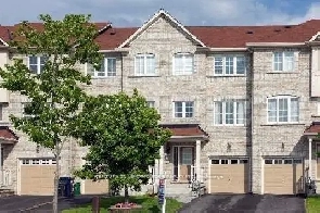 3BR 4W 3STOREY TOWNHOUSE FOR RENT NEAR WARDEN SUBWAY SCARBOROUGH