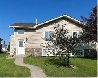 3 Bedroom 2 Bath Detached House