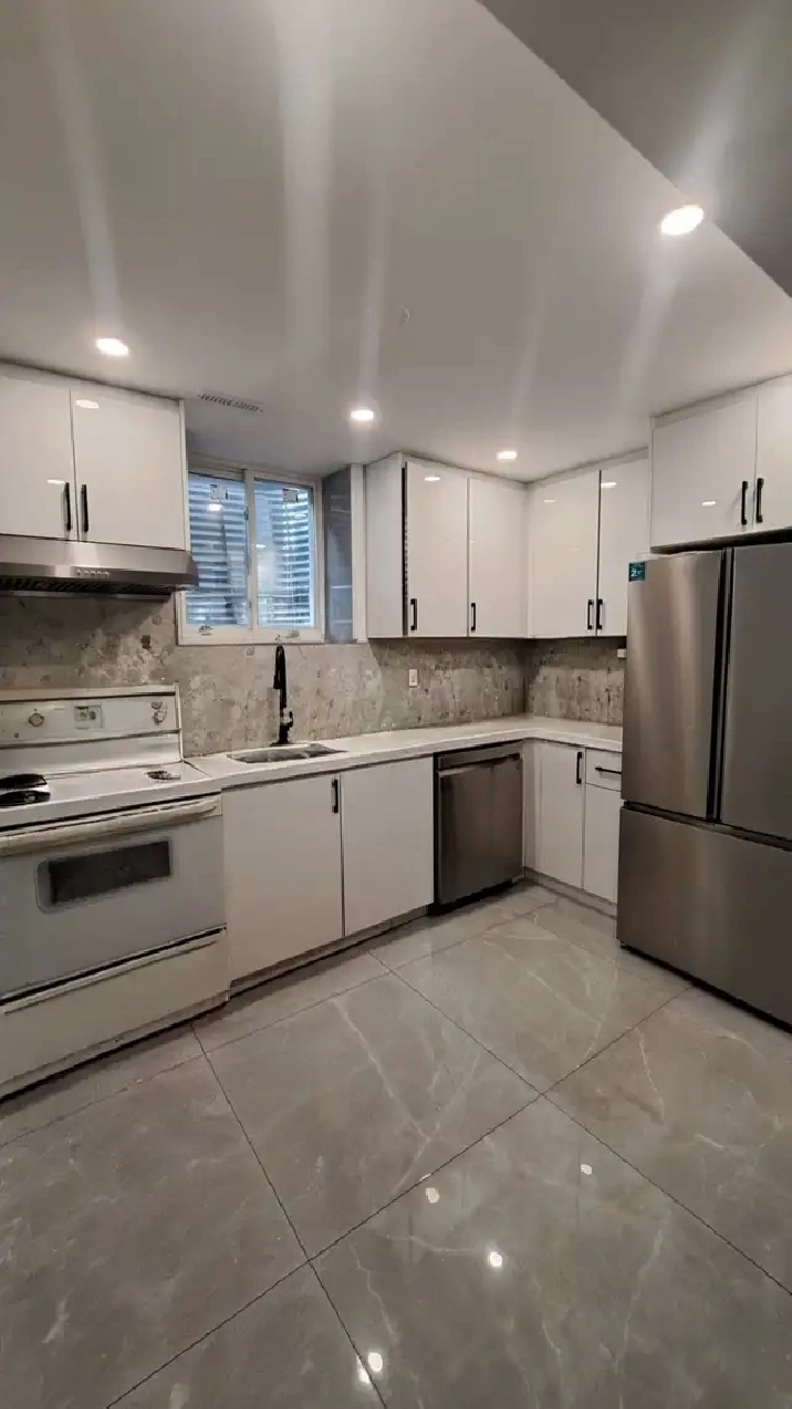 New Renovated Rooms Near Go Station, HWY, Airport, Hospital $850