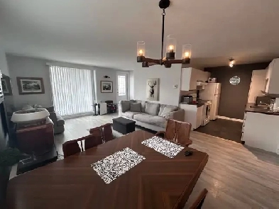 Lévis  Grand 4 1/2 pour juillet