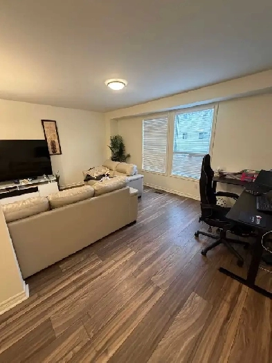 ENTIRE 3 BEDROOM HOUSE RENTAL IN BRAMPTON / Mississauga.