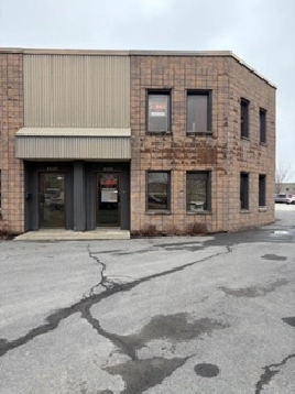 Local à louer Parc Industriel de Longueuil