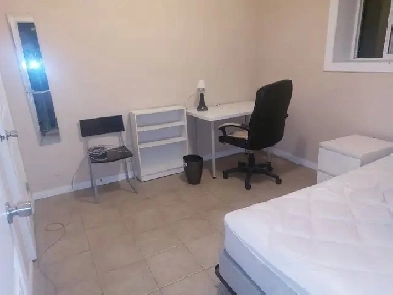 Private Room for Rent UofC SAIT students accommodation housing