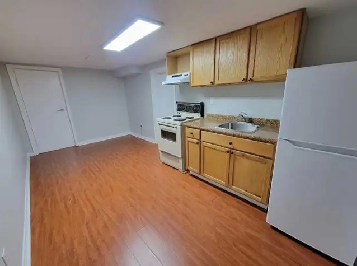 1 BEDROOM APT FOR 1, SEP ENTRANCE INCLUDES UTILITIES