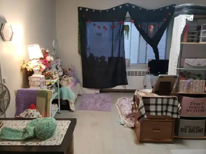 Westmount Studio – 6th Floor – $1,394, 12 Months Free Internet