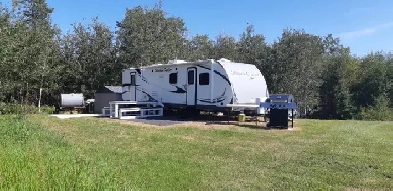 Shadow Cruiser Camper on leased lot at Little Shell Lake
