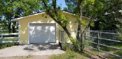 Garage for Rent in secure country setting