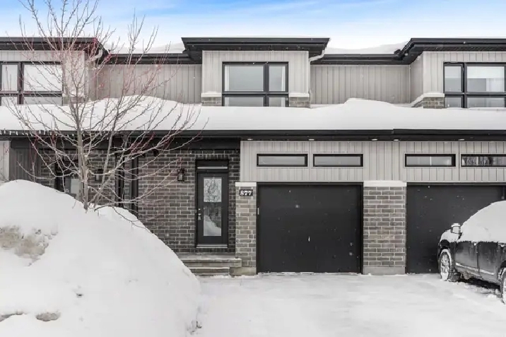 For Rent: 3 Bedroom Townhouse in Morris Village