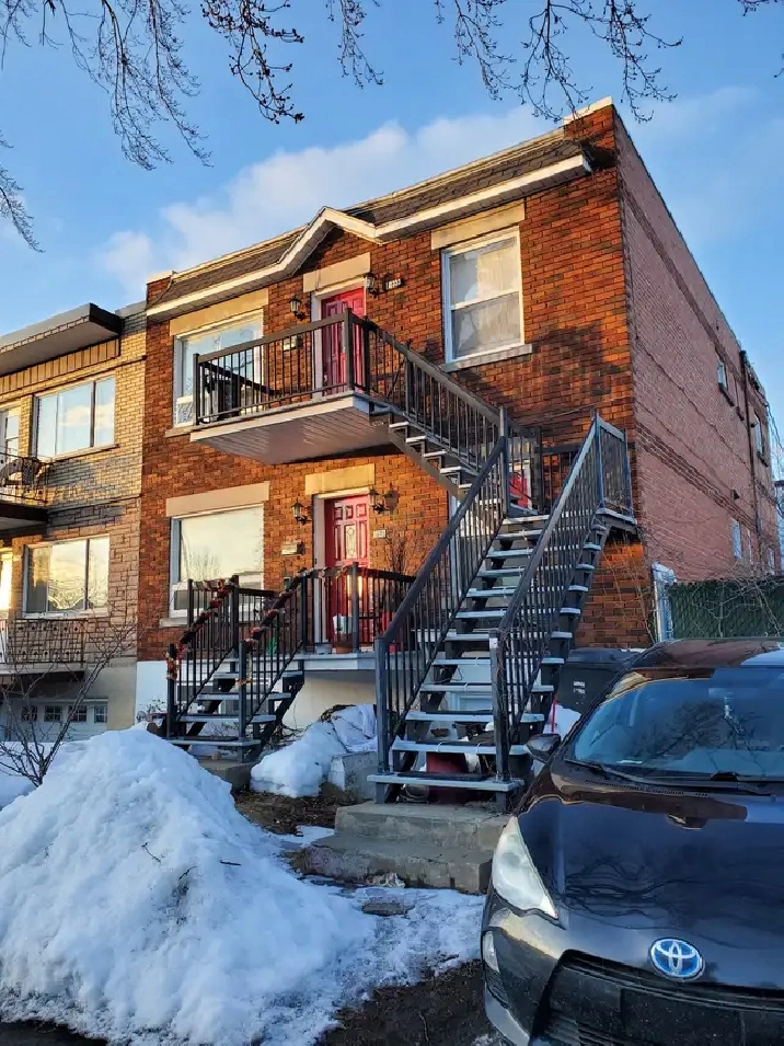 Montreal Appartement 5 1/2 ensoleillé deuxième, Fleury Ahuntsic