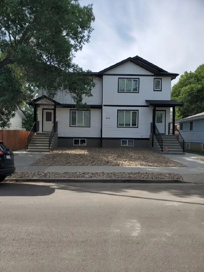 2 bedroom - newer unit for May 1st