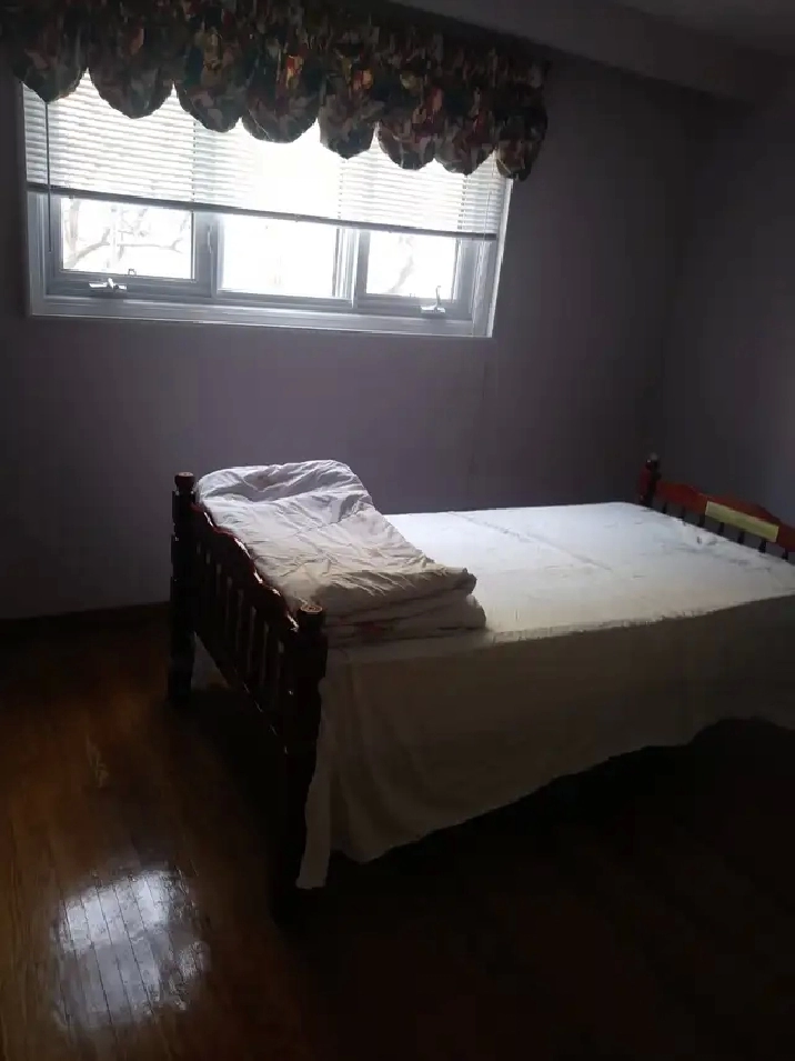CLEAN ROOM FOR RENT, 1Gbps unlimited WIFI, Utilities included $1