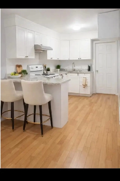 Spacious Bedroom for Rent – (Near GO & TTC) $850 All-Inc