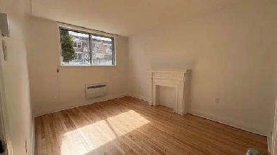 Beau, Grand 5 1/2, rénové, Métro Fabre, 3 chambres fermées.