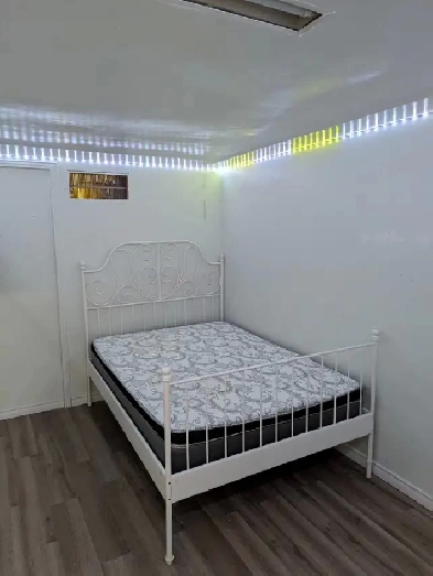 Downtown Bathurst/Queen