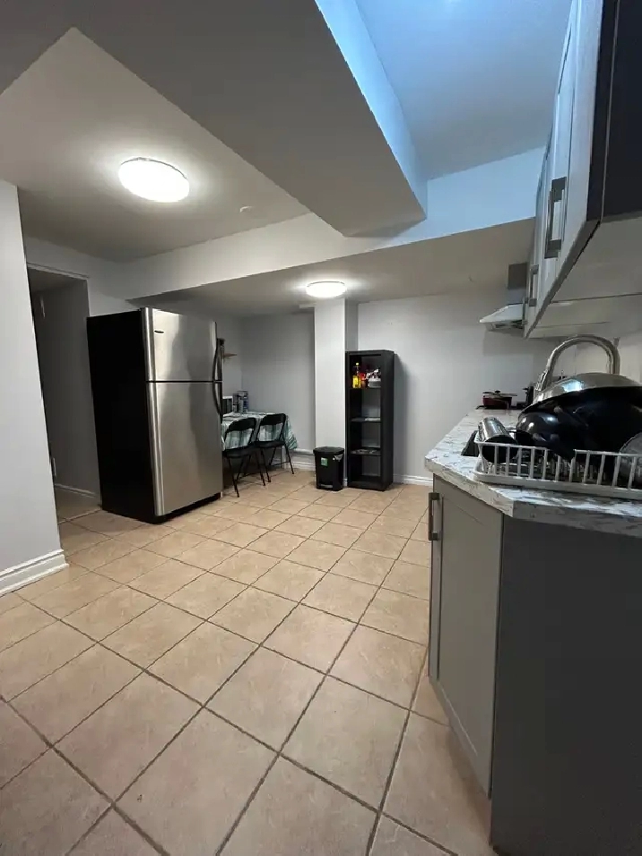 Shared room available in Scarborough