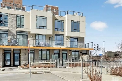 TOWNHOUSE FOR LEASE OPP TO PICKERING GO STATION