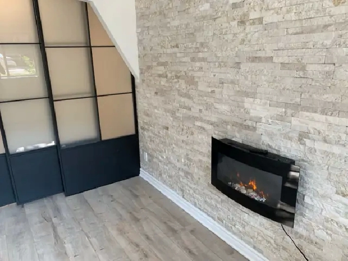 Libre immédiatement! 200m métro Joliette !