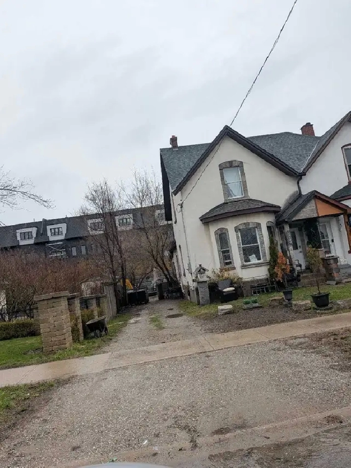 walk to Allendale waterfront GO