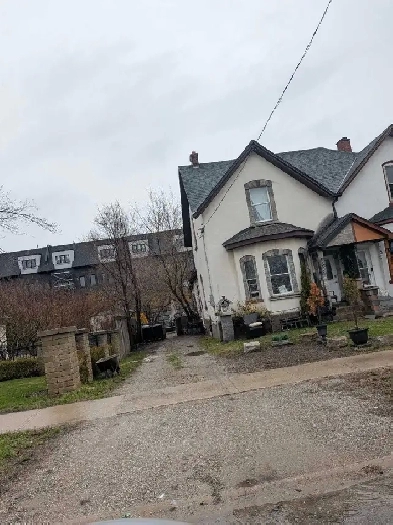 walk to Allendale waterfront GO