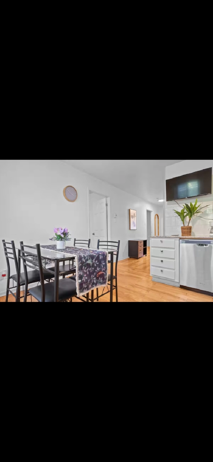 3 bedrooms furnished next to Metro Lionel-Groulx DT and Atwater