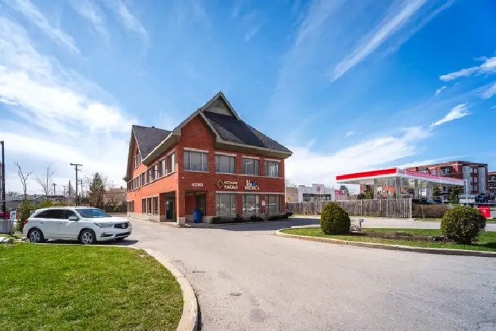 À LOUER - BUREAUX-FOR RENT - PROFESSIONAL OFFICES - WEST ISLAND