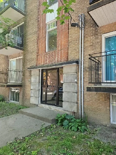 4 ½  à louer, 2030 Patricia Avenue Montréal