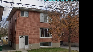 Queens Student Rental- Last month Free! Steps to Campus!