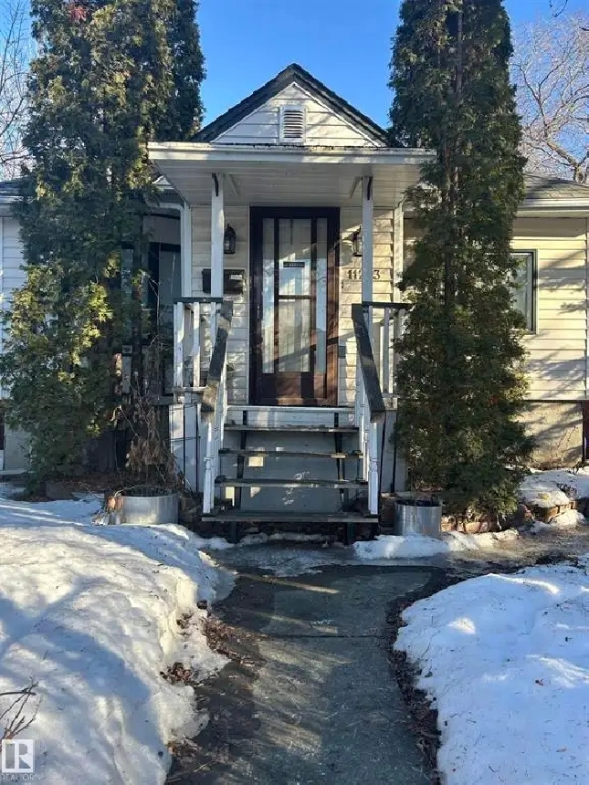 PRICE IMPROVEMENT! ✨ Prime 50’ x 150’ PROPERTY! ✨