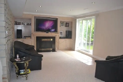 Luxury boutique rental in high-end Unionville at Kennedy/Hwy 7