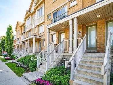 Bright & beautiful 2 bed, 2.5 bath townhouse for rental