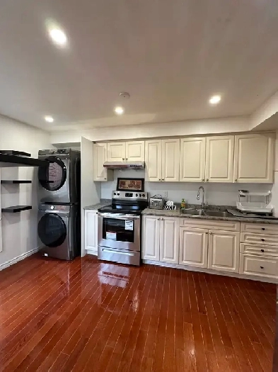 A Room For Rent Yonge/Highway 7 $750