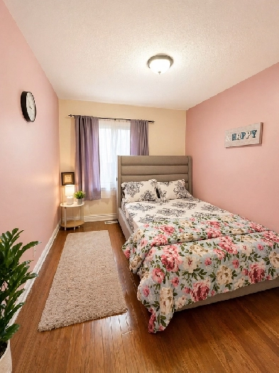 FURNISHED PRIVATE ROOMS WITH PARKING -TTC- ( STCLAIR & BRIMLEY )