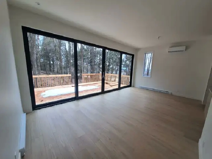 Maison moderne à louer Sherbrooke