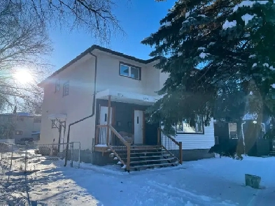 Spacious 3-Bedroom Upper Duplex   Double Garage | Grant Park