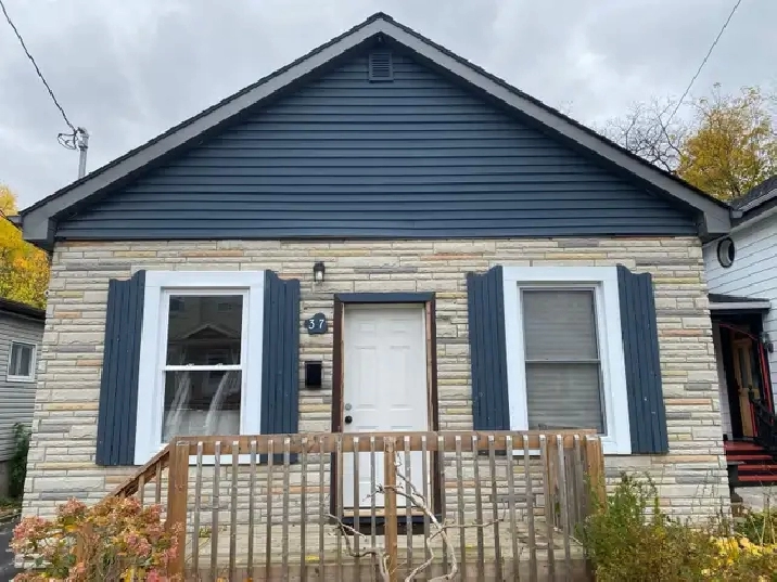 All-inclusive, 3 bedroom, excellent location in Old North!