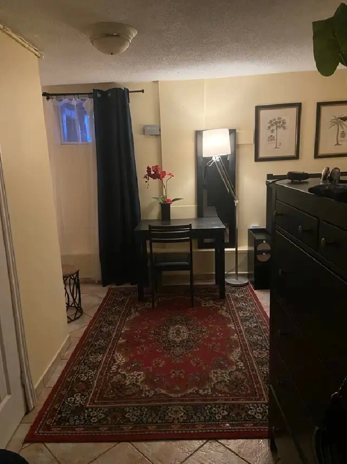 Room for rent in Toronto